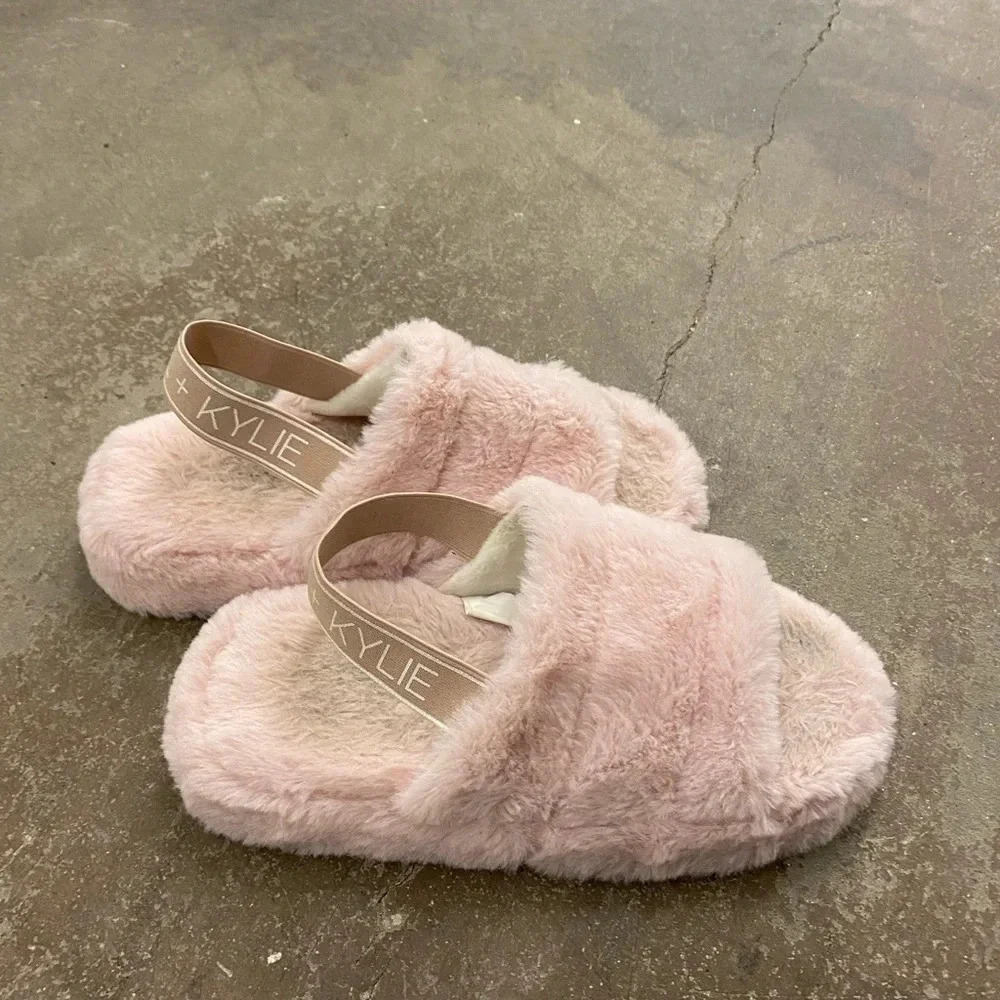 Kendall + ‎ Kylie slippers